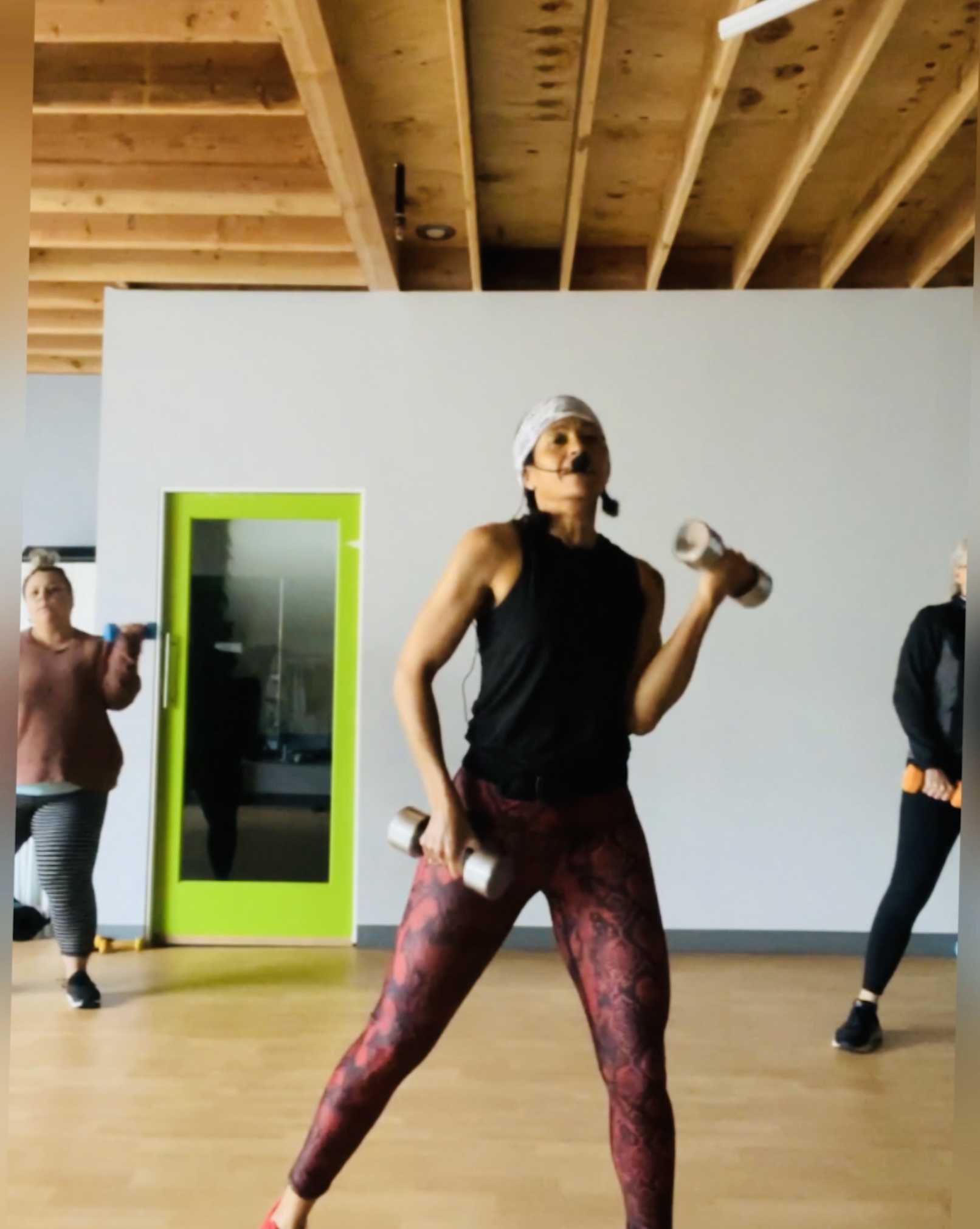 Kickfit Cardio Sculpt/HIIT Circuit: Light & Medium Dumbbells & Booty Band