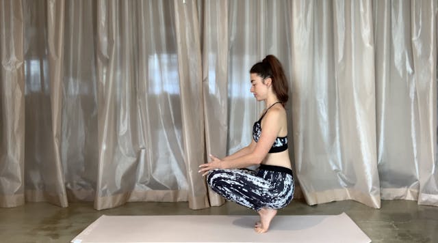21 Minute Flow For Fatigued Legs