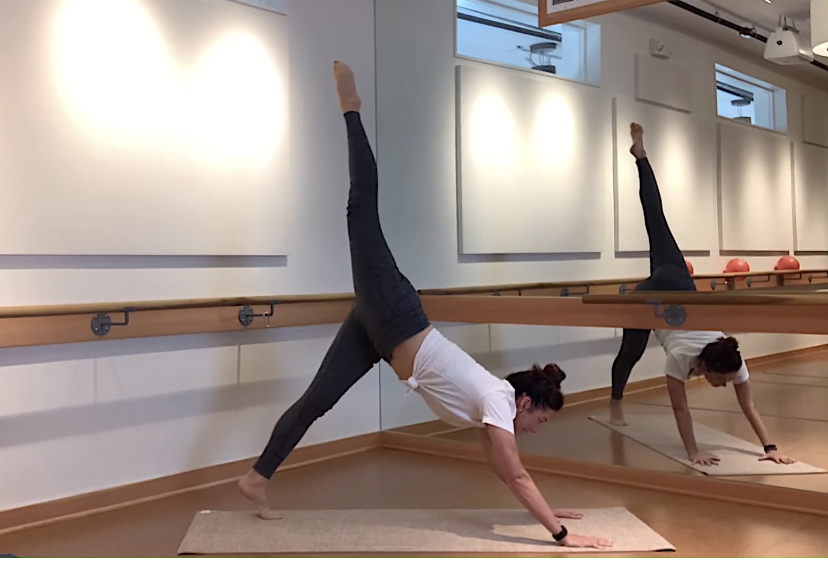 24 Minute Full Body Strengthening Flow