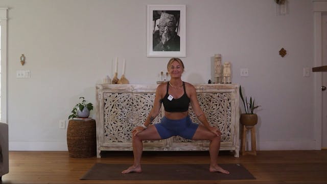 Honey Flow: Eagle Legs & Hips