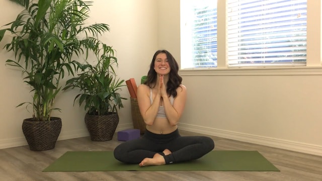 DAY 9/30 Beginner Yoga Series Core Strength & Stability