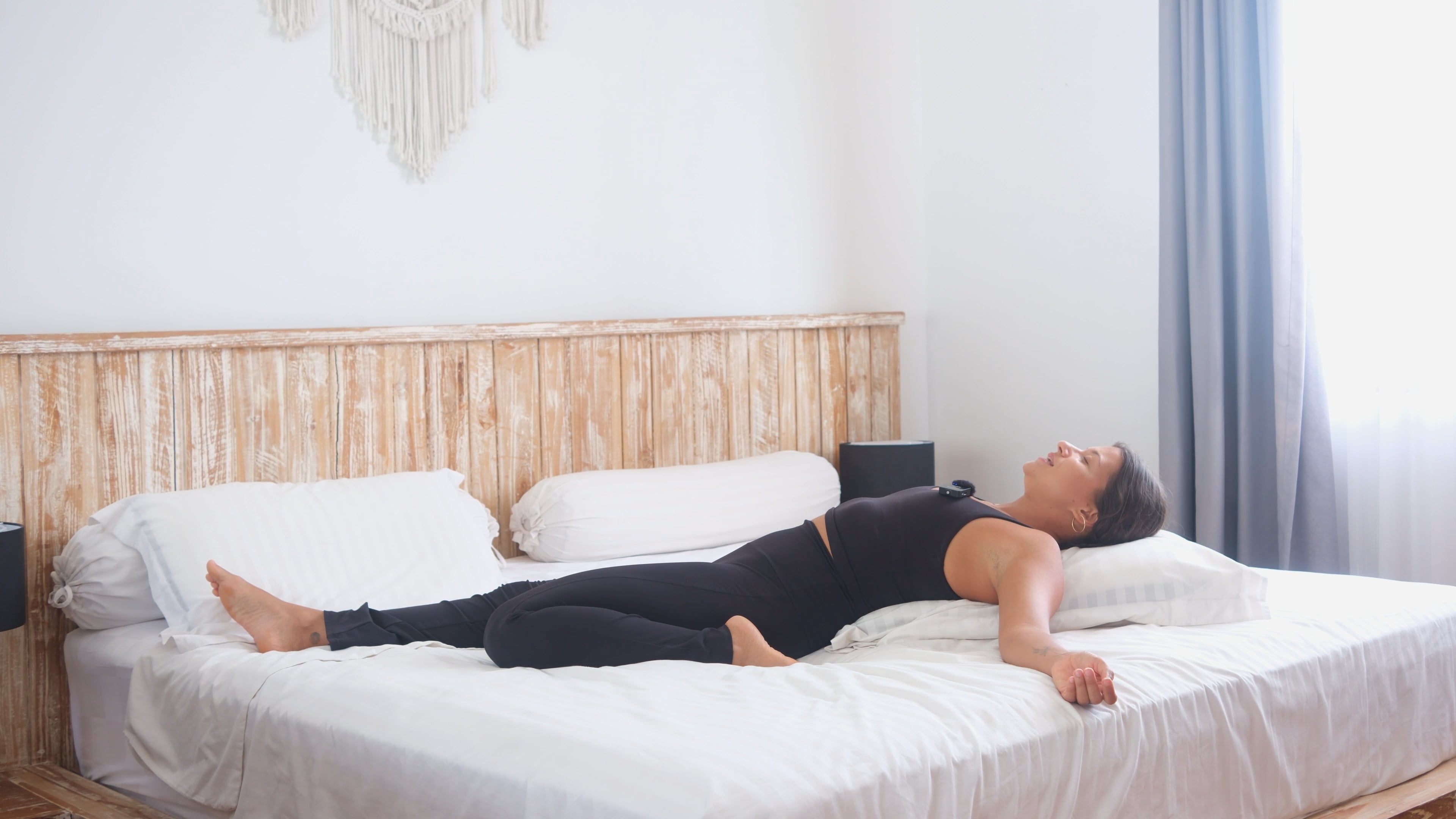 Routine de stretching du soir au lit