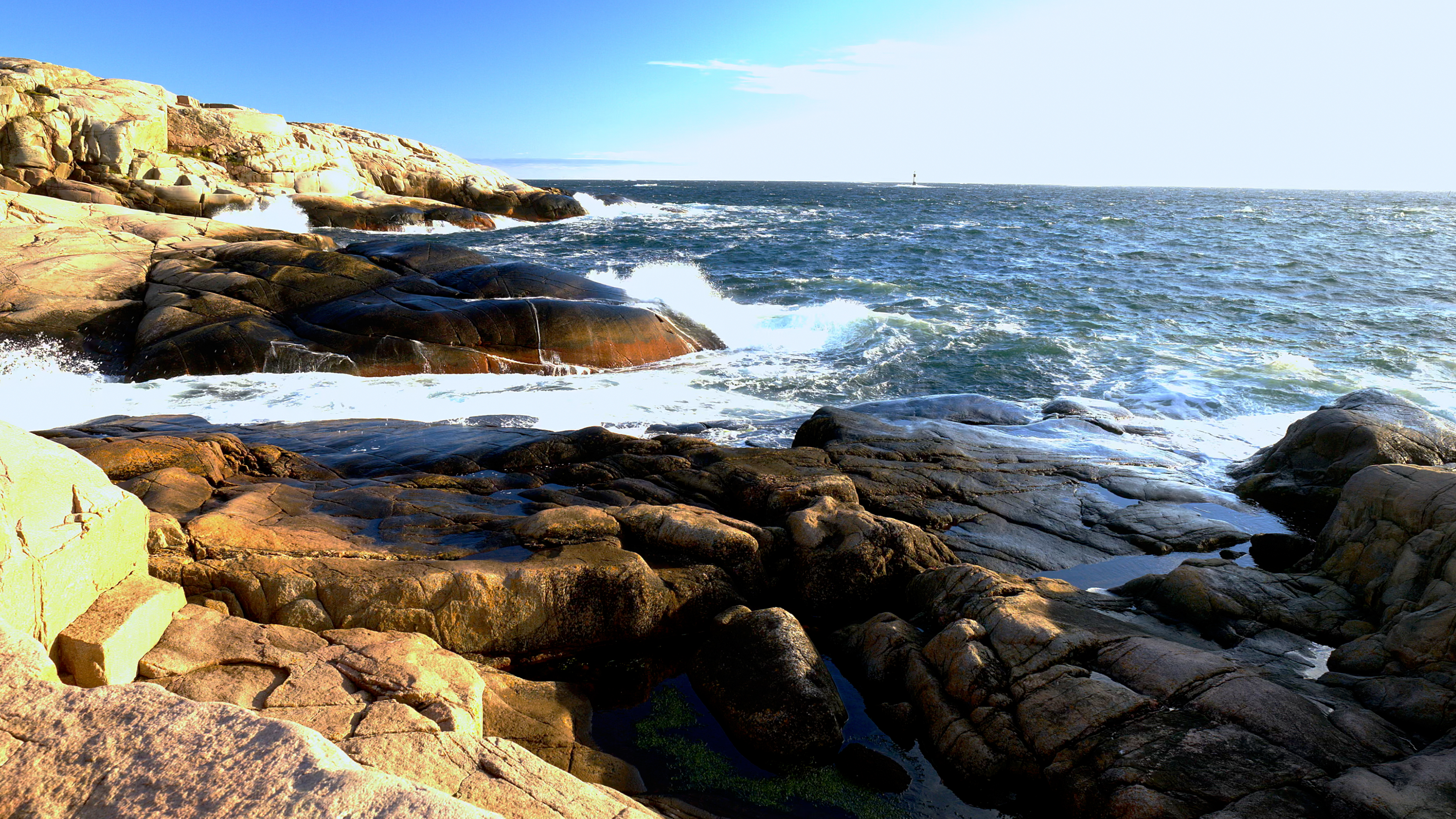 Sea and Cliffs, Archipelago Bohuslän, Sweden