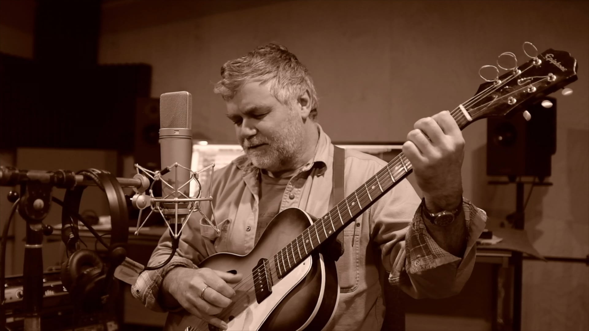 Chris Wood at the Folk On Foot Festival Of LOVE