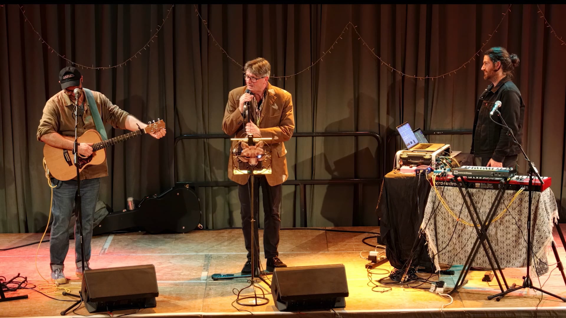 Tunnel End—Simon Armitage & LYR