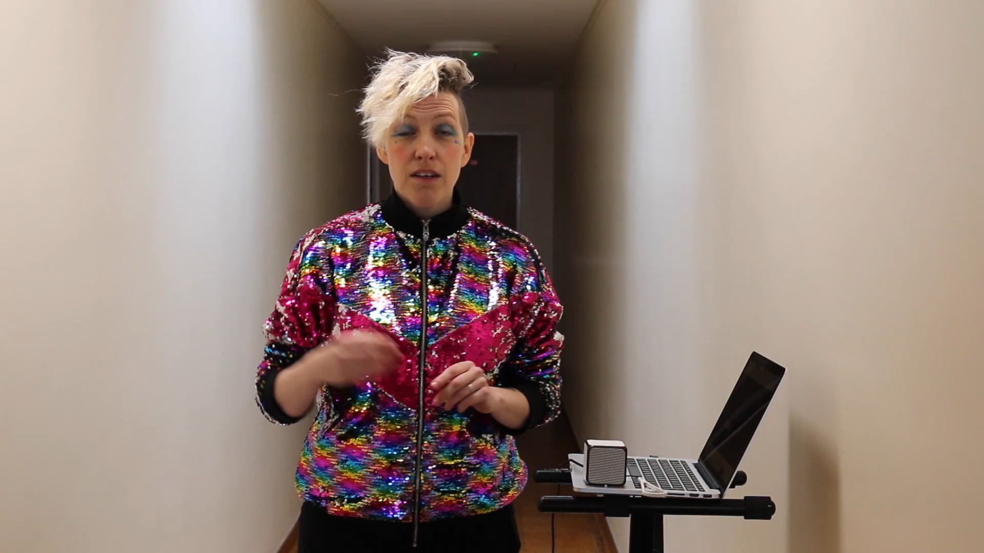 Kerry Andrew / You Are Wolf at the Folk On Foot Front Room Festival