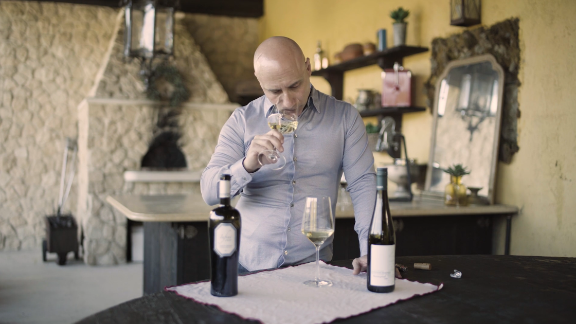 Tasting Notes: Grüner Veltliner v. Pinot Grigio 