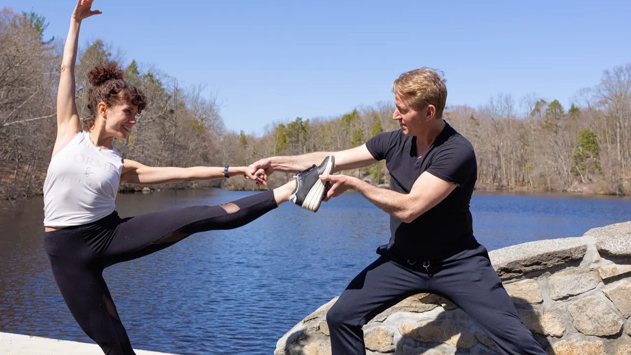 Forme Method Live/Zoom with Mabel/Tyler 8.28 at 9:30 a.m. - Forme Barre ...