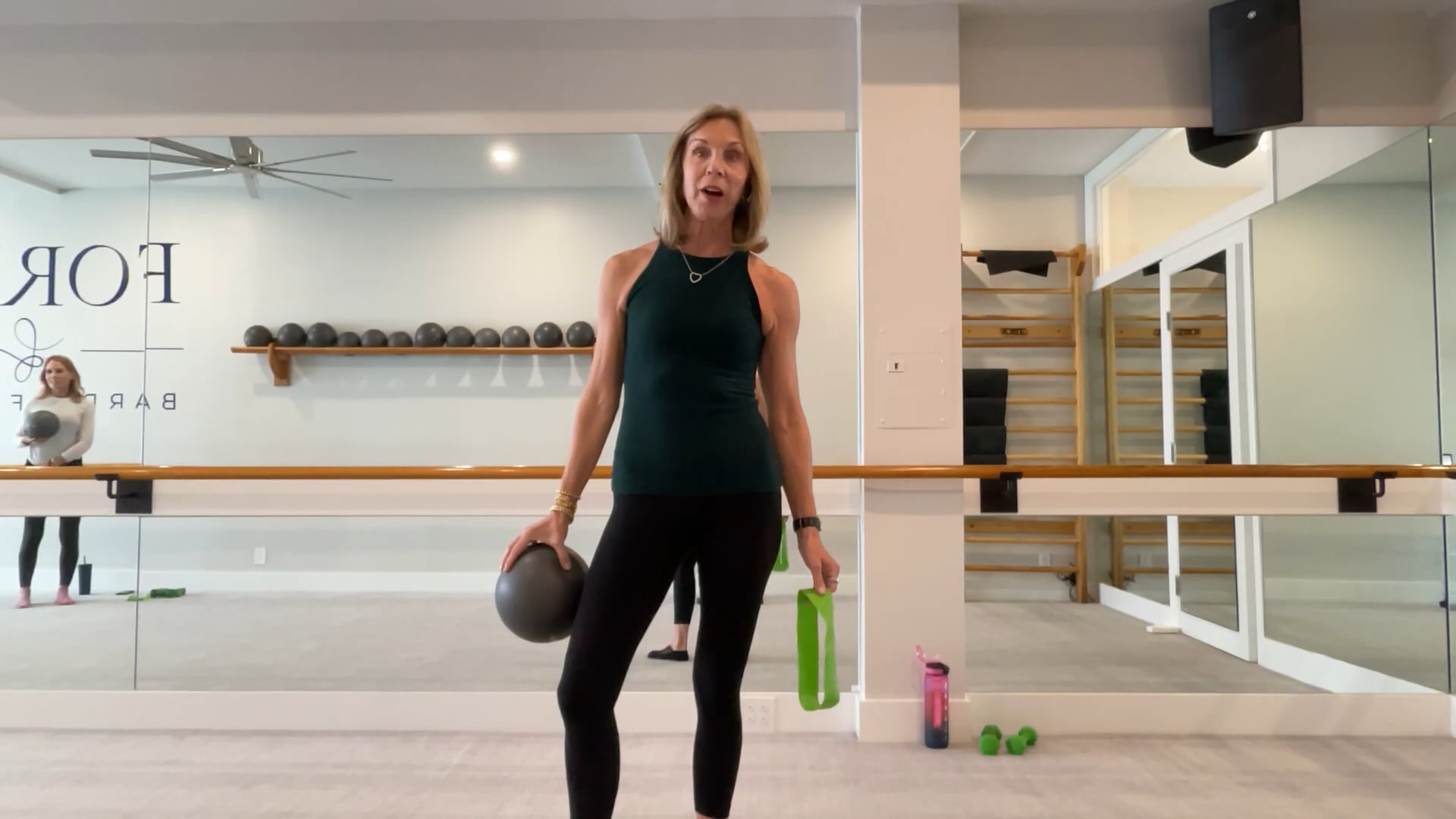 Forme 45 min Express with Susannah, Thursday, March 27th, at 11:45 AM