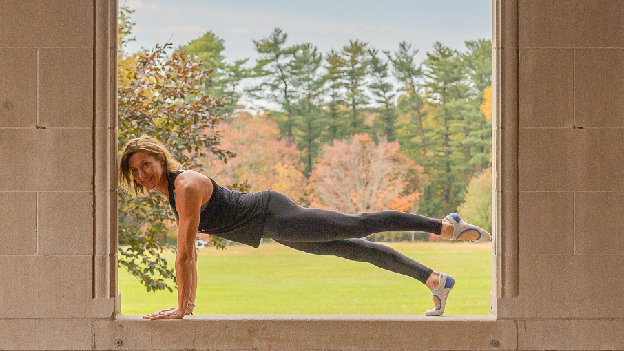 Forme Focus with Meike: Arms & Abs, Thursday, Aug 22nd, at 12PM