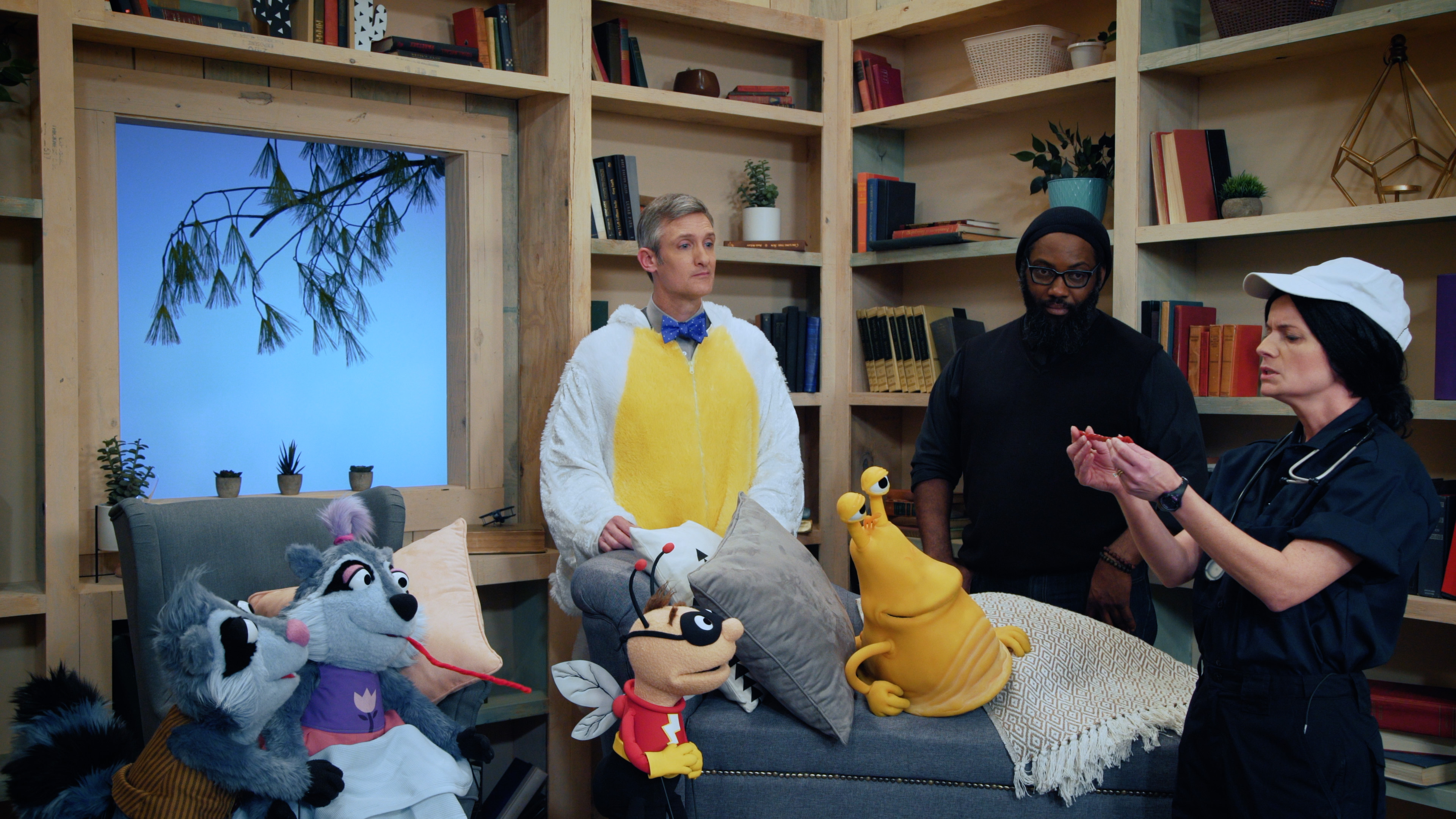 Showing Love | The Slugs and Bugs Show