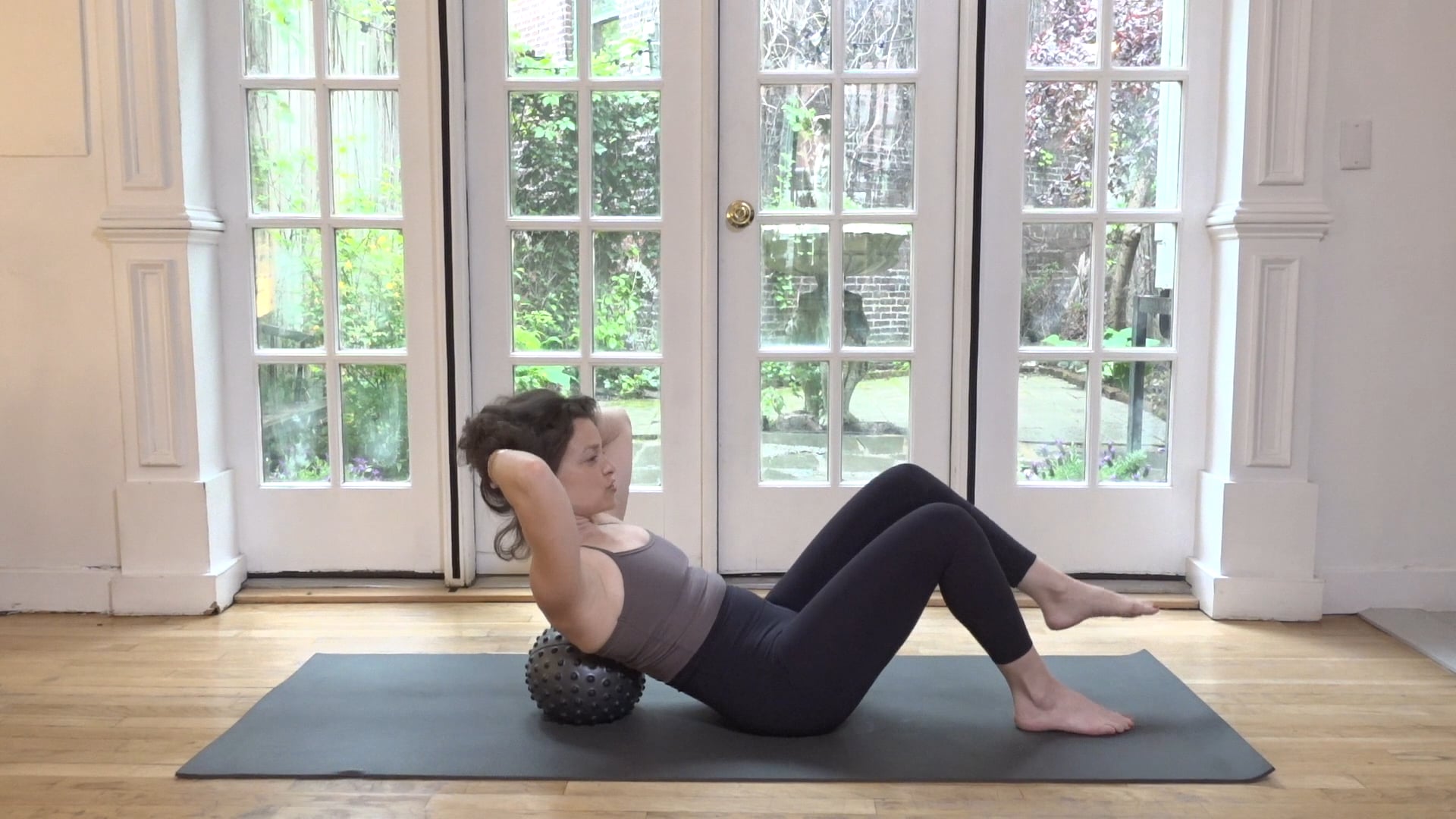 15. Build Your Fort - Bumpy ball w/Ashley R.