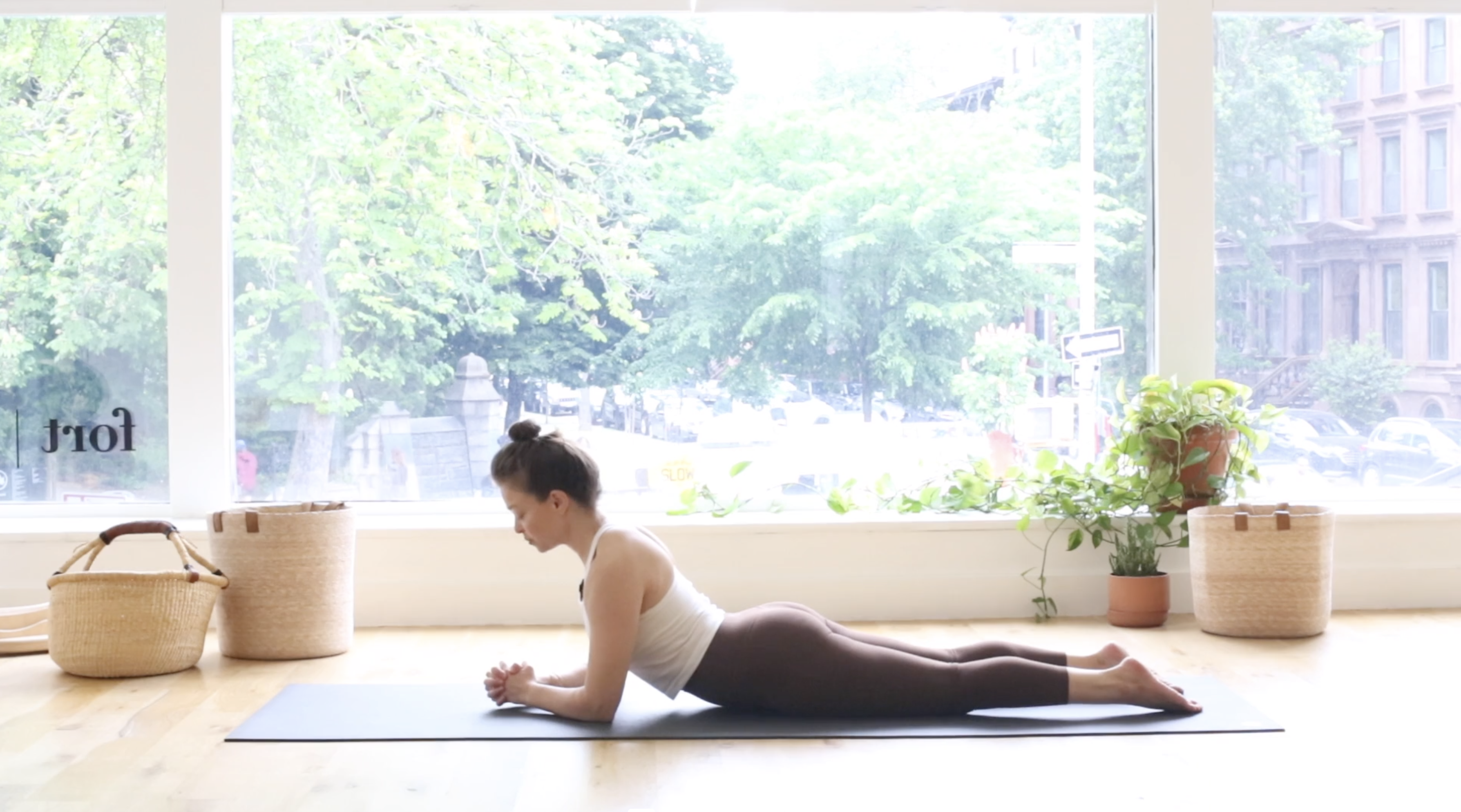 57. Build Your Fort: Glutes and Hamstrings w/Ashley R.