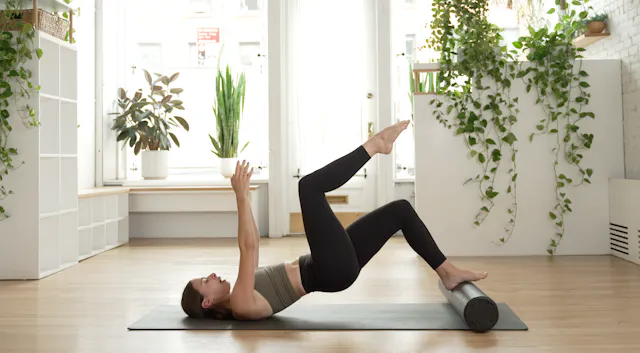 08. Build Your Fort - Foam Roller w/J...