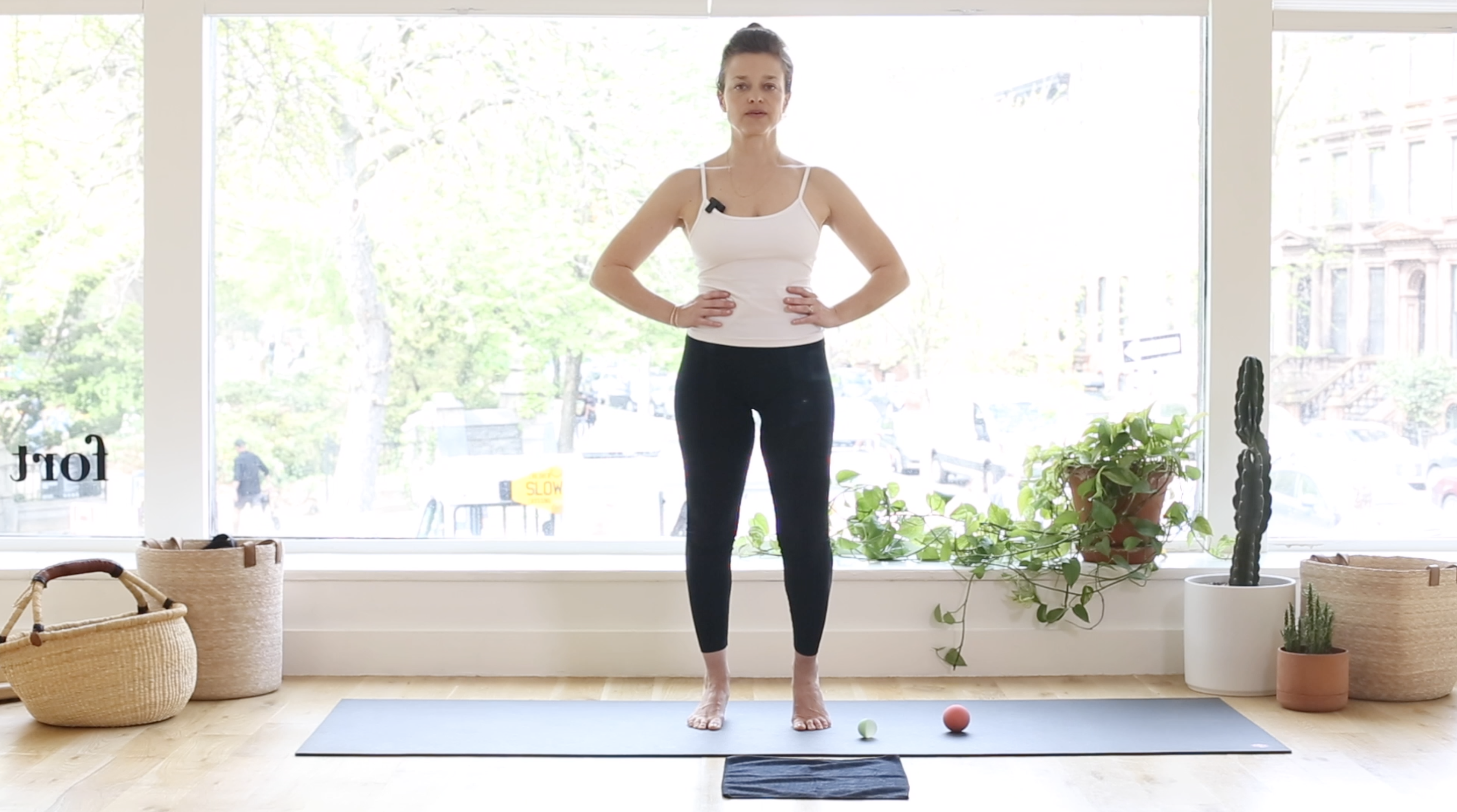39. Build Your Fort: Footwork for Strength & Support w/Ashley R.