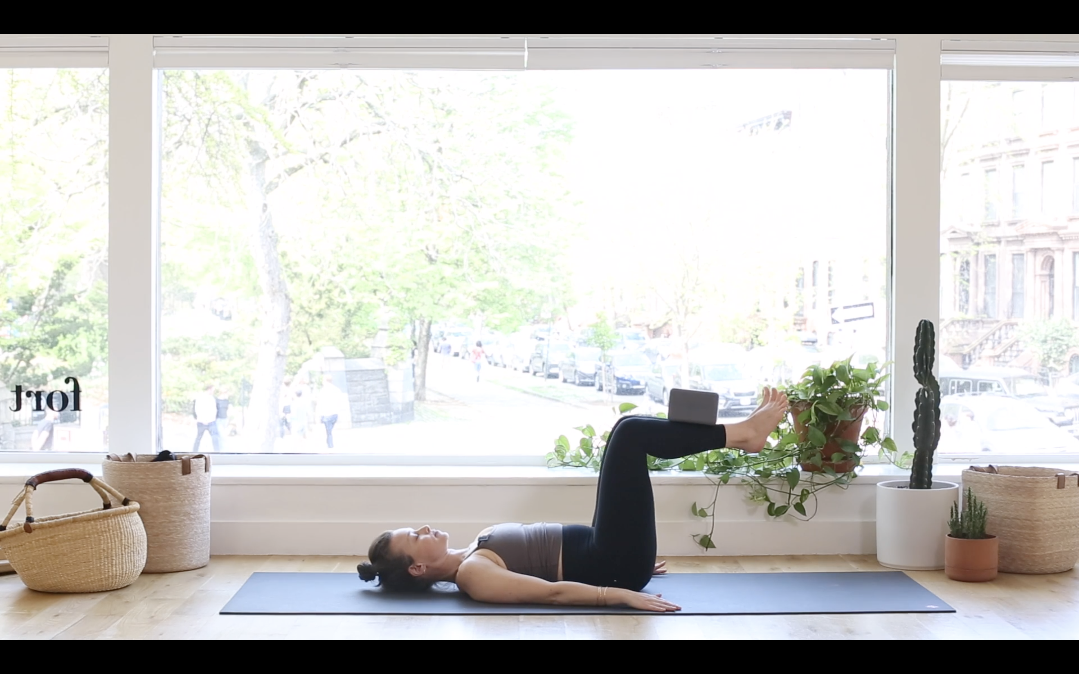 40. Build Your Fort: Core Strength w/Ashley R.