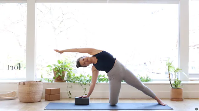 82. Build Your Fort: Abs + obliques w...