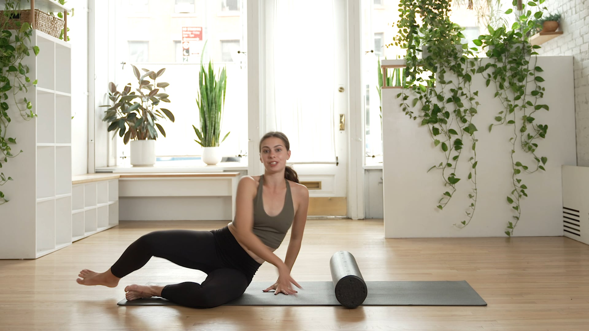 08. Build Your Fort - Foam Roller w/Jordan