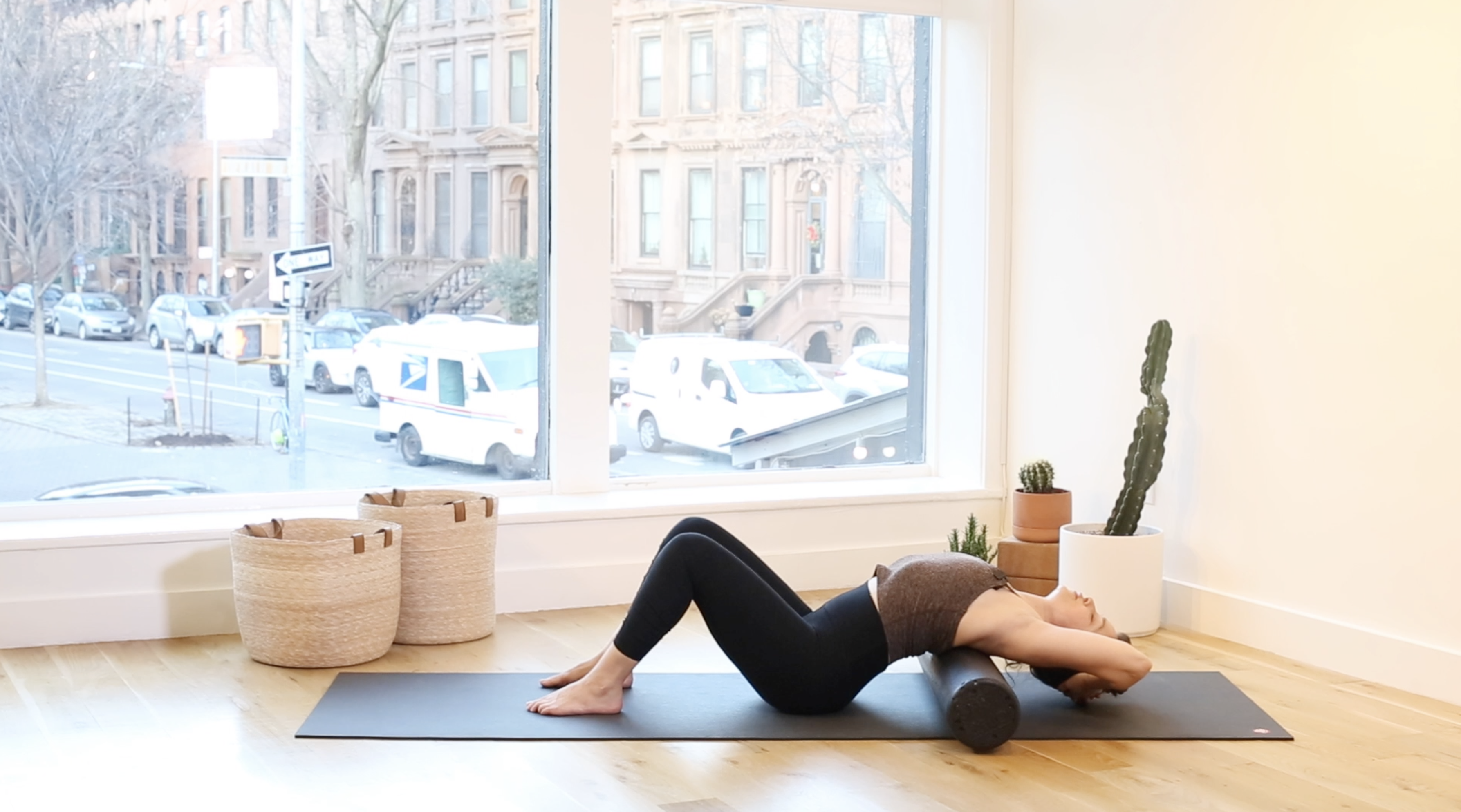 37. Build Your Fort - Back Support w/Ashley R.