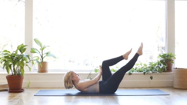 66. Build Your Fort: 15-minute Abs w/...