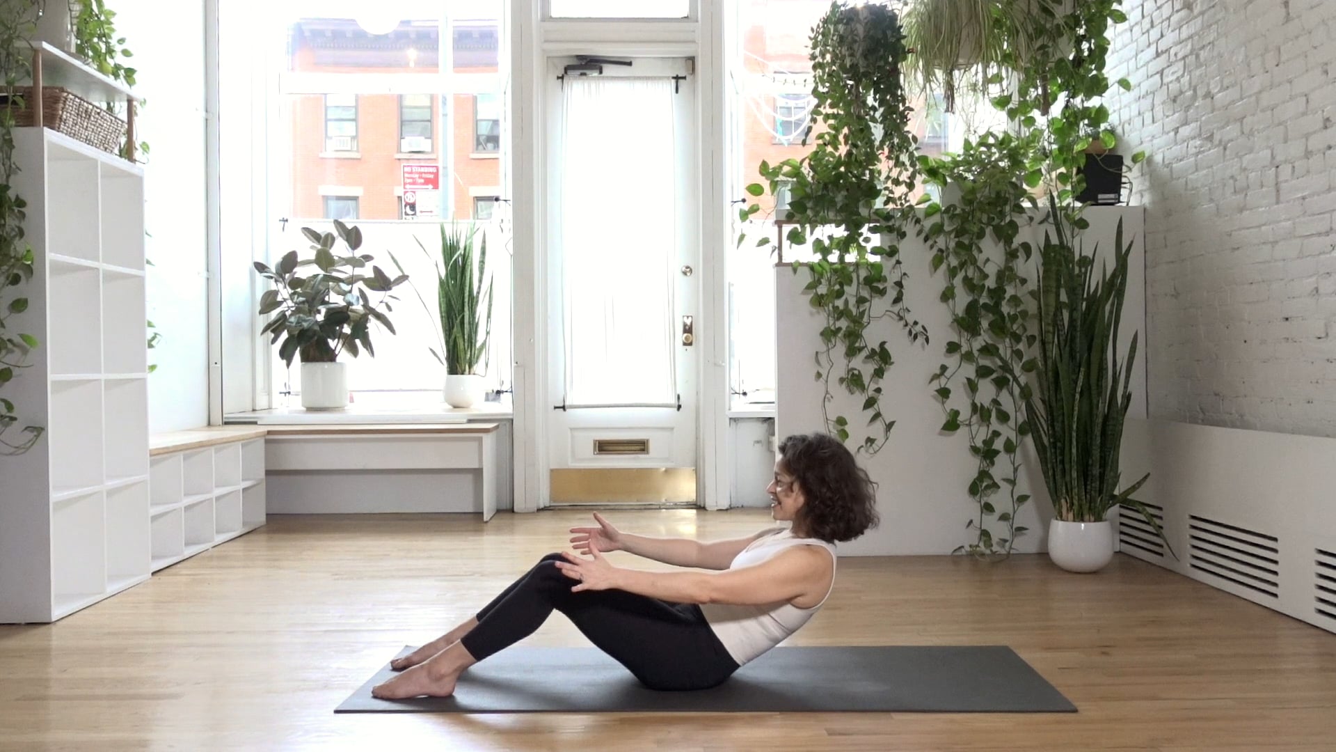 14. Build Your Fort - Ab focused w/Ashley R.