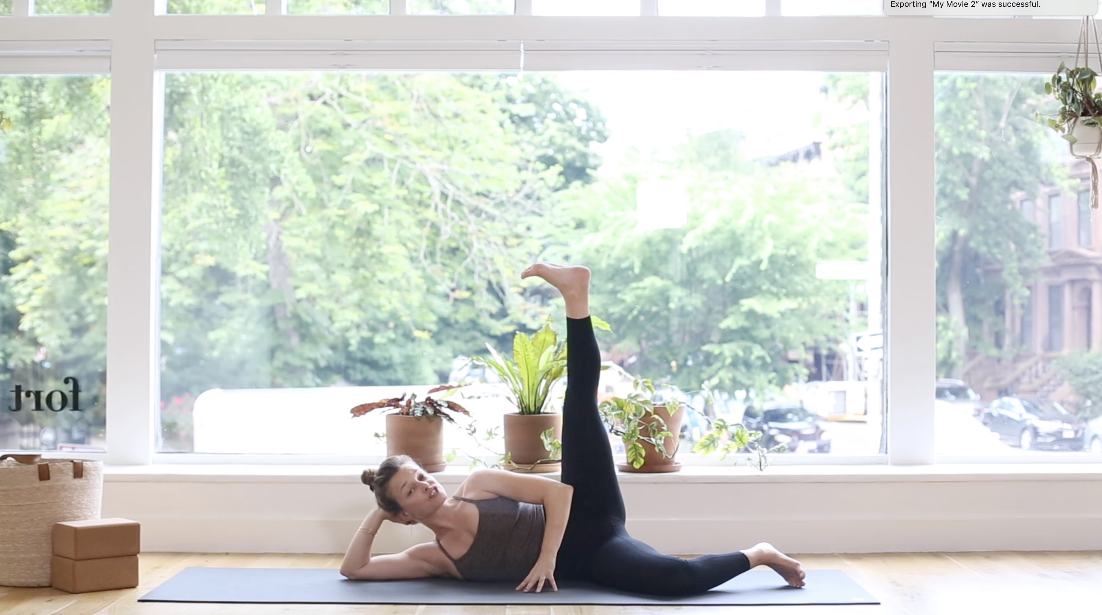 38. Build Your Fort - Lower body w/Ashley R.