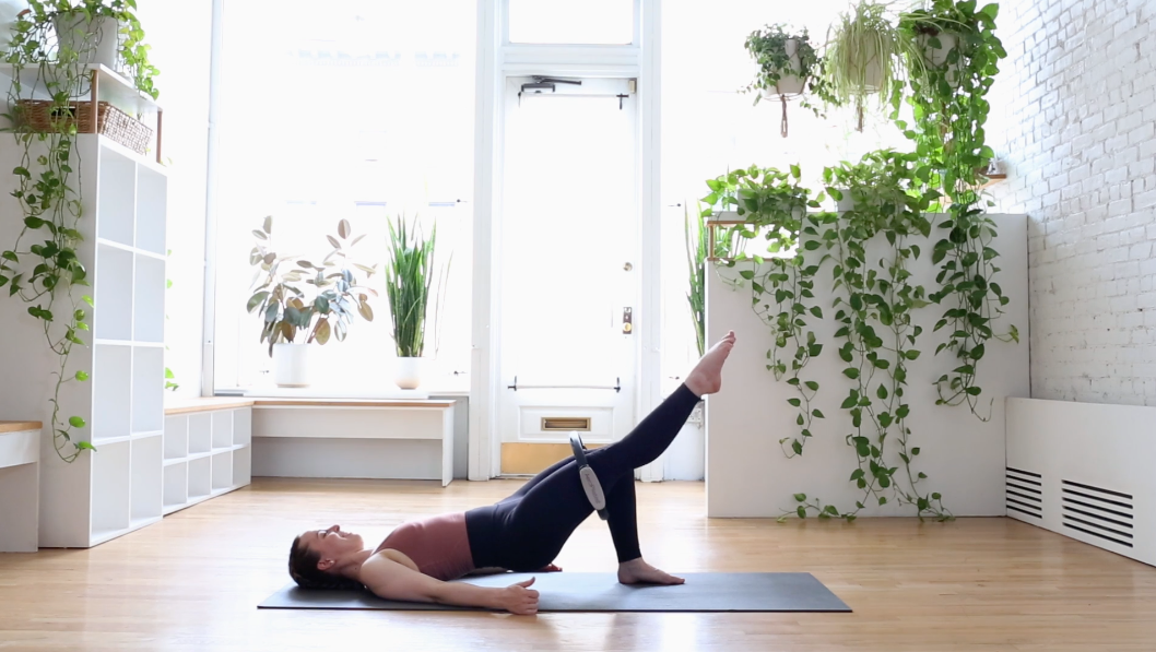 17. Build Your Fort - Magic Circle w/Kimberly B.