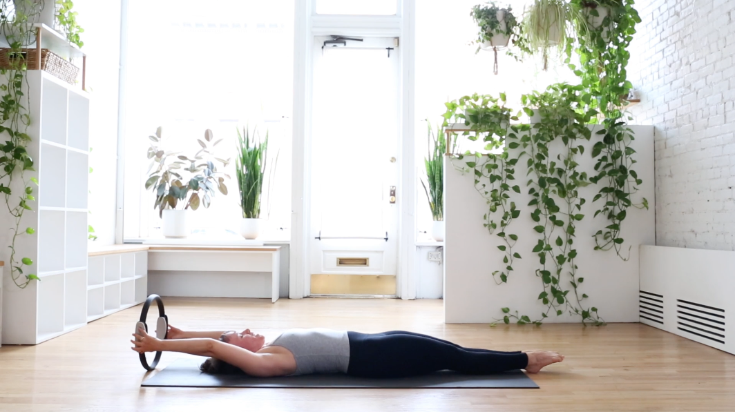 18. Build Your Fort - Magic Circle w/Natalie G.