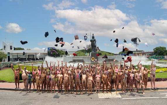 Día al Desnudo