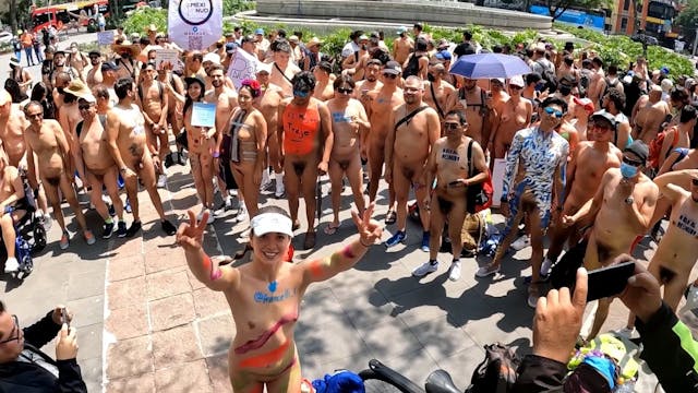 Dia al Desnudo en la capital de Méxic...