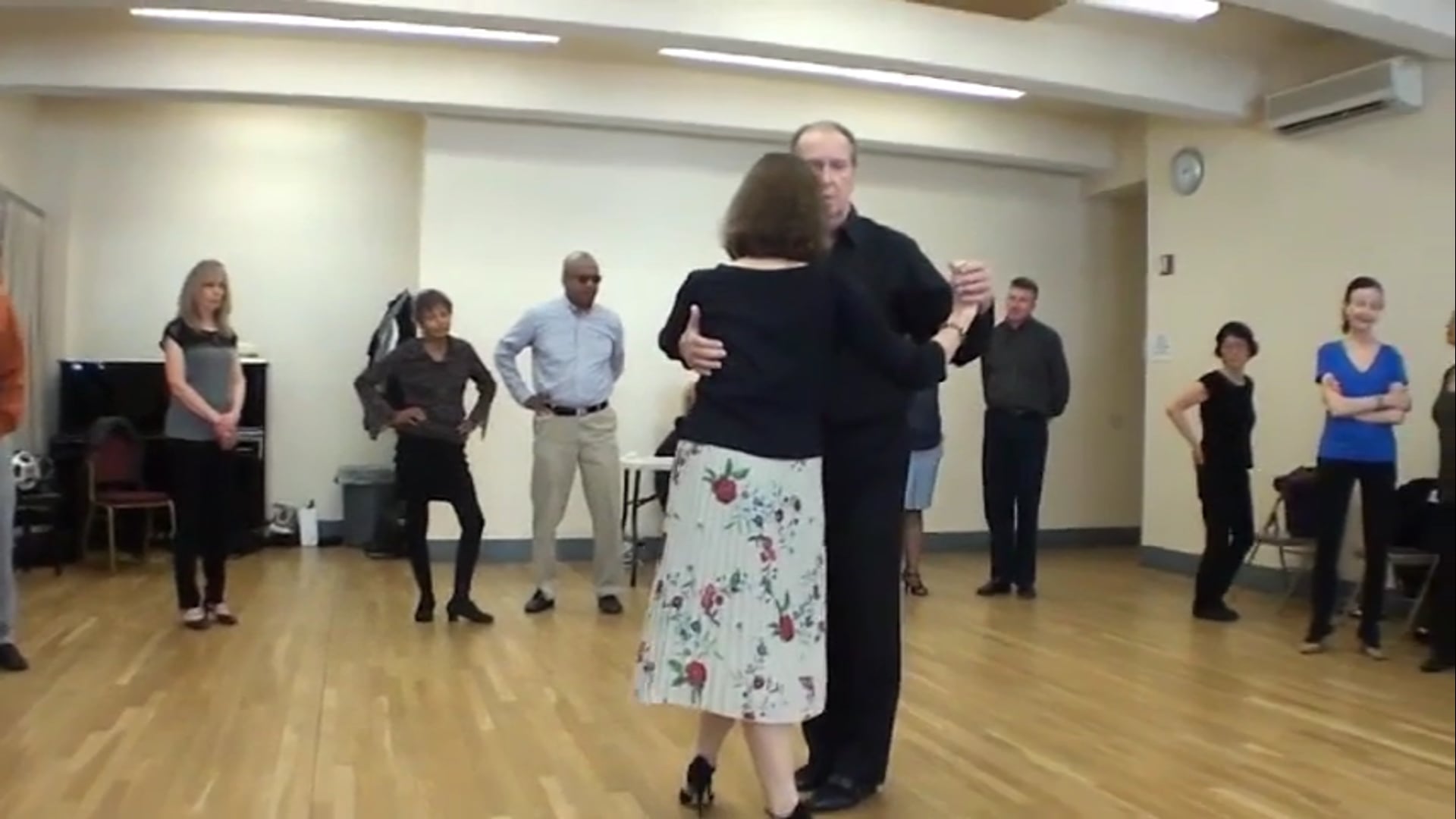 La Parada to leaders left with standard finish