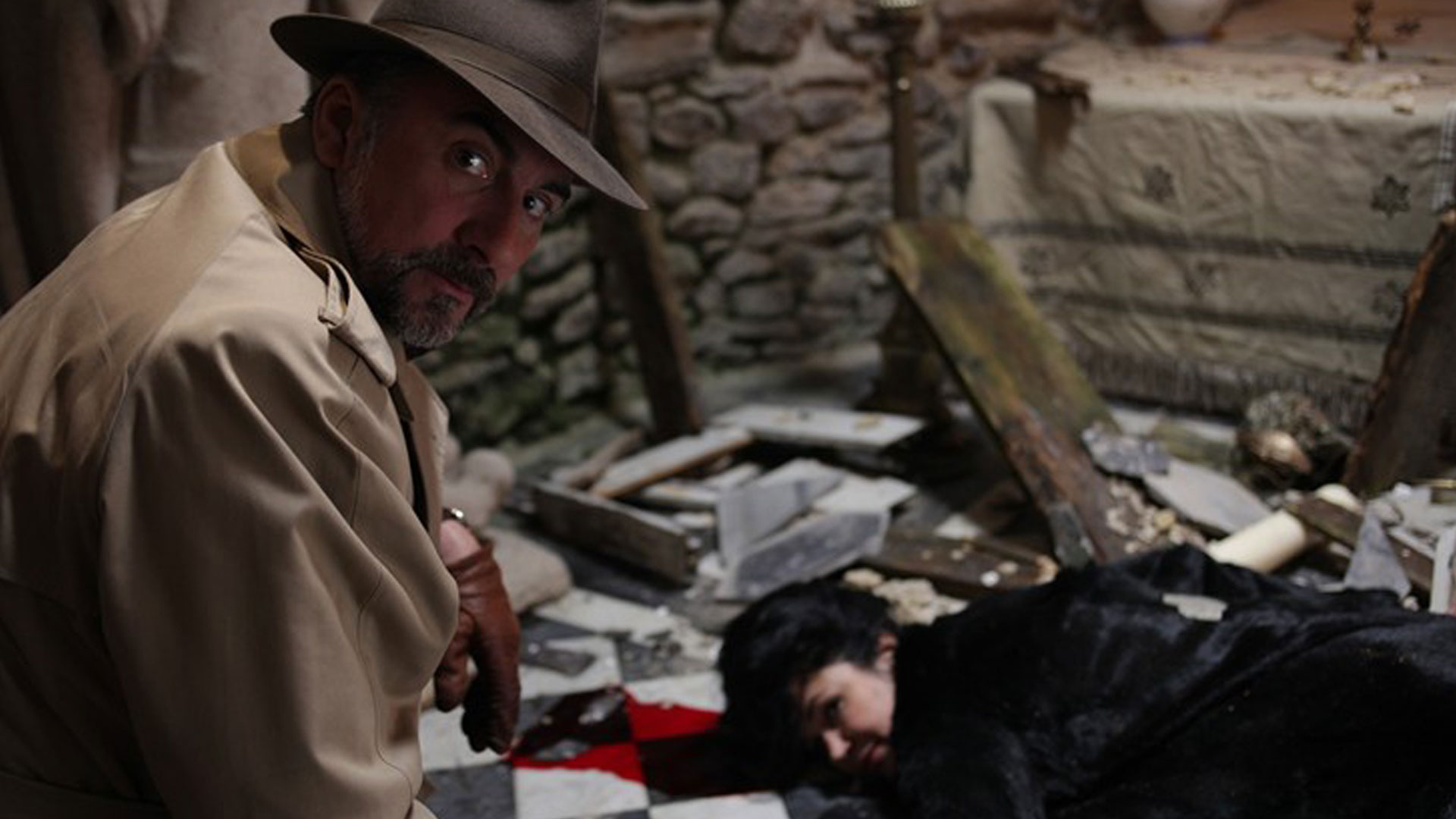 Little Murders: The Moving Finger (Sn 1 Ep 1)