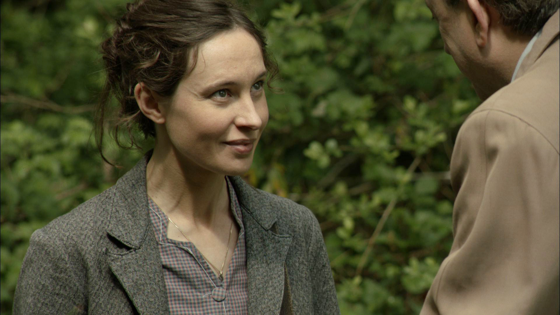 A French Village: The Mission (Sn 3 Ep 5)