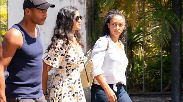 Pacific Criminal: Con Artist Conned, ...
