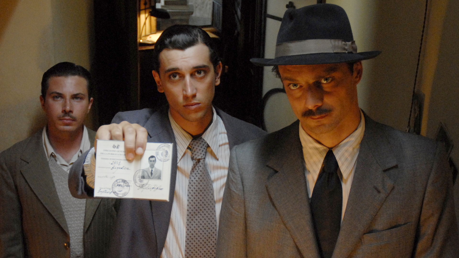 Detective De Luca: An Unauthorized Investigation (Sn 1 Ep 1)