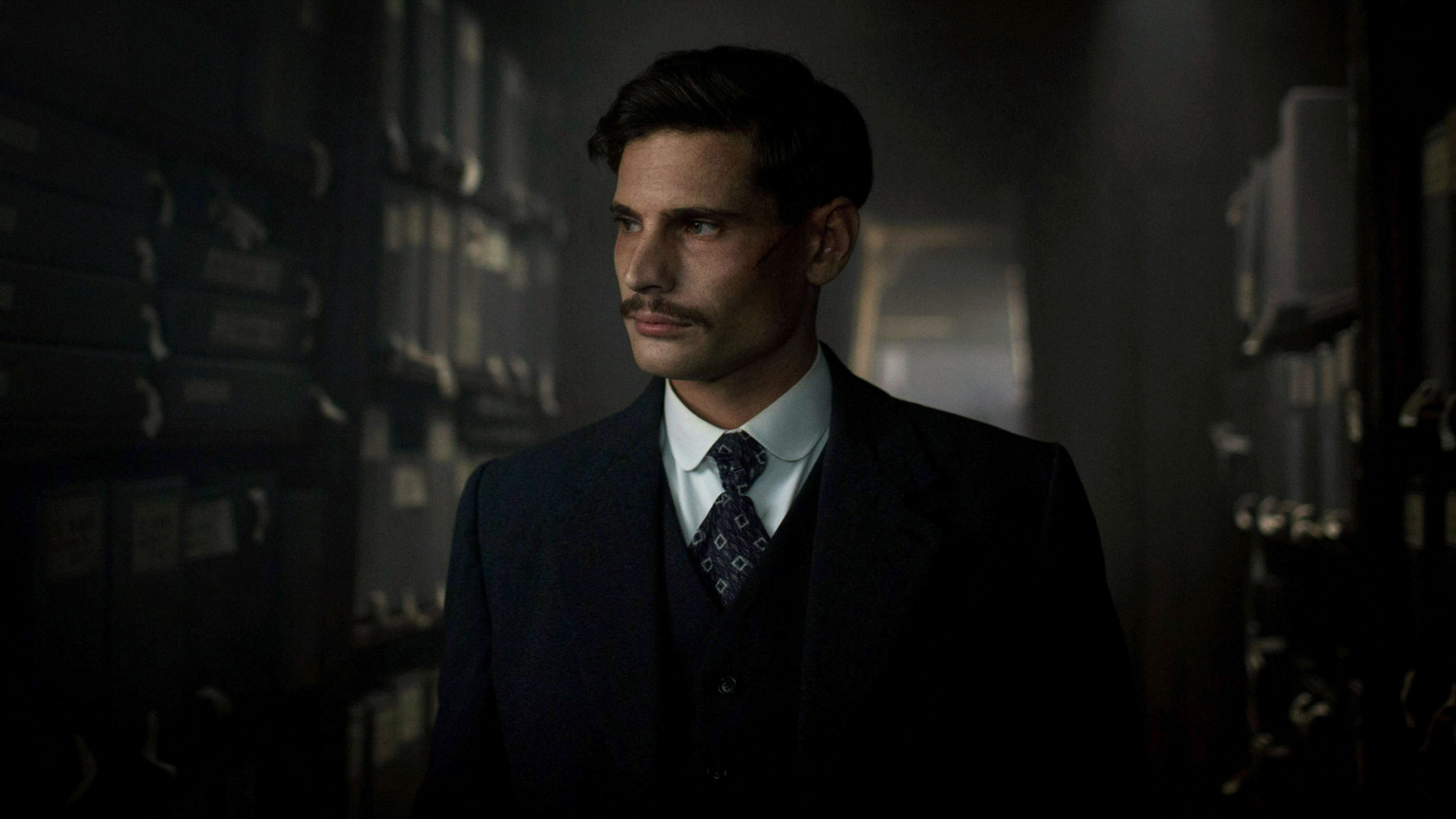 Paris Police 1900: Episode 02