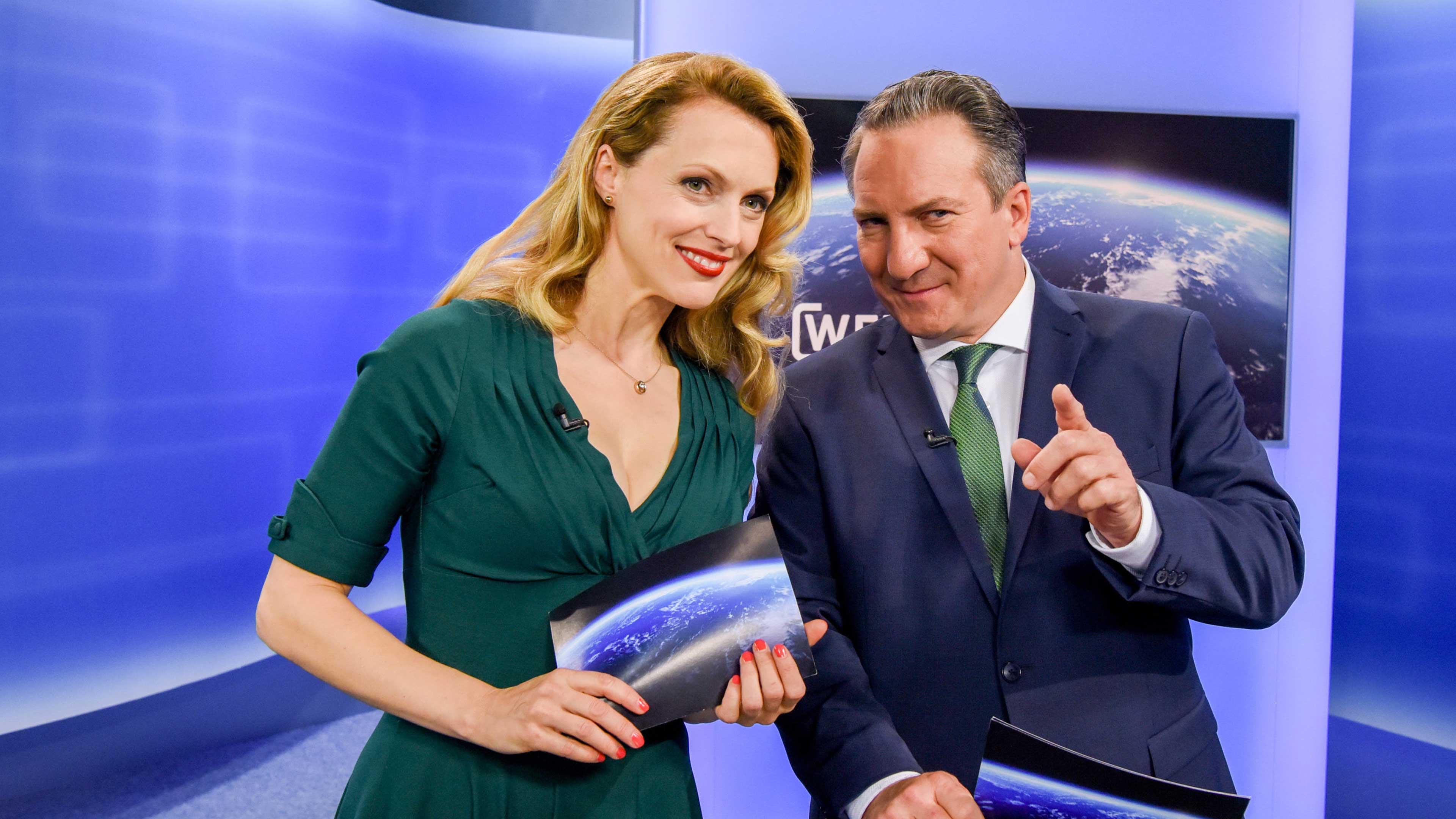 Walking on Sunshine: Episode 09