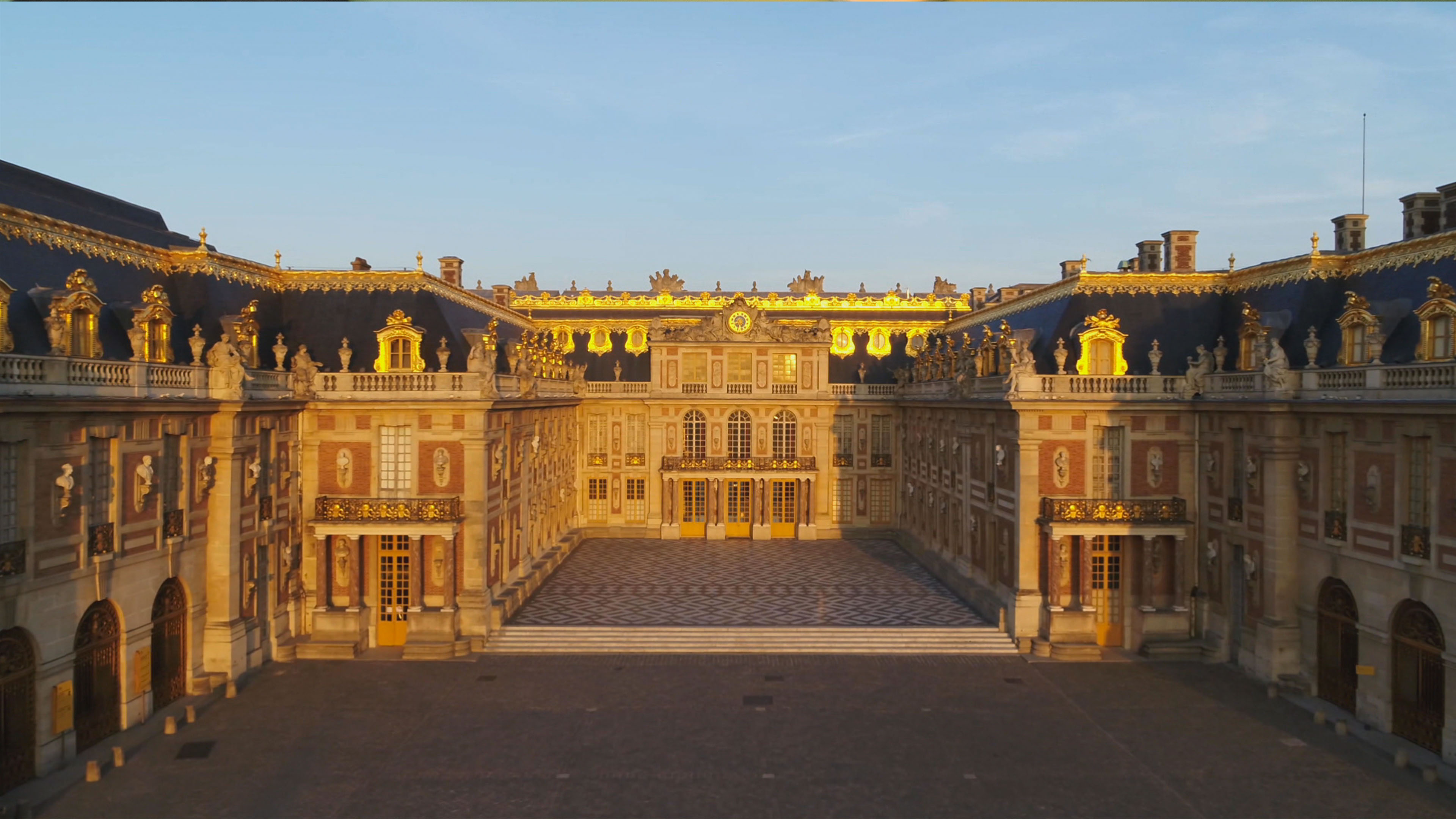 Versailles - Life Behind the Scenes: Episode 01