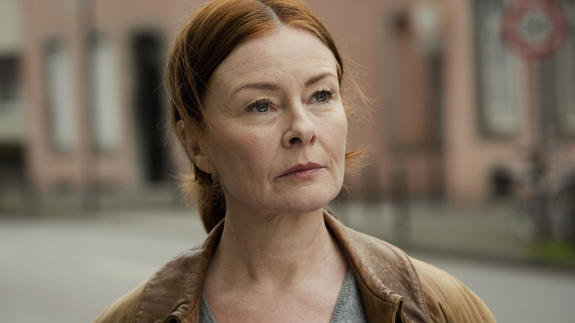 The Fox: On a Dark Trail 