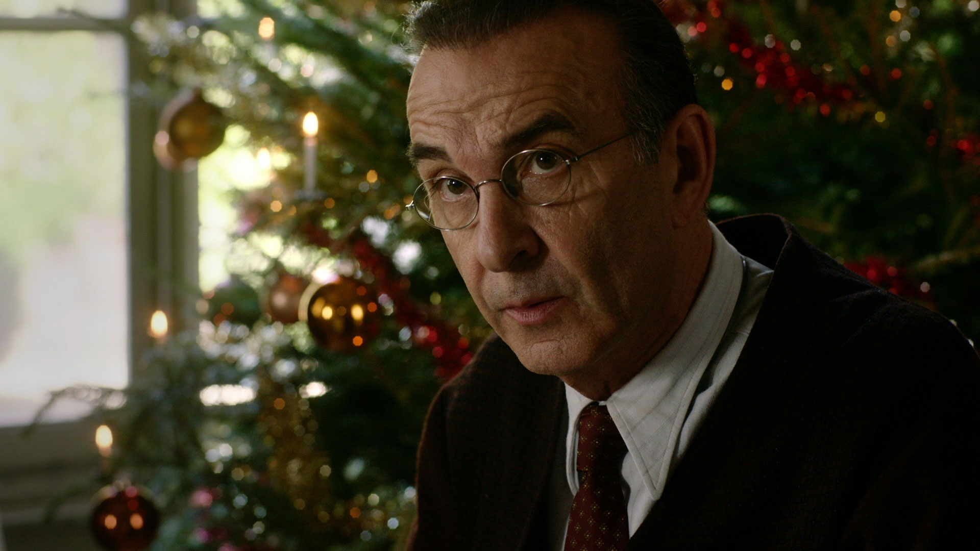 A French Village: Prisoners of War (Sn 7 Ep 1)