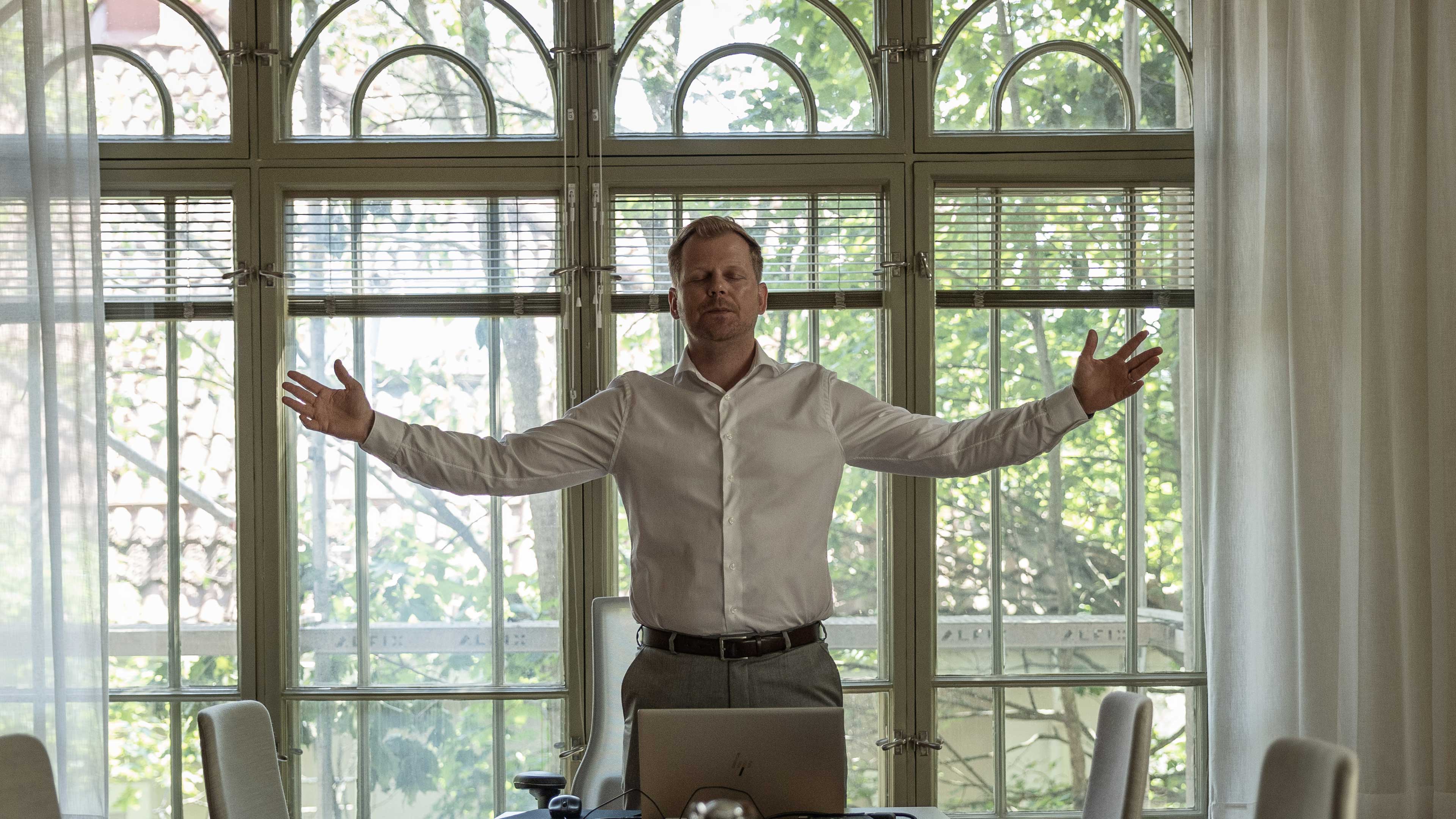 Enemy of the People: Episode 01