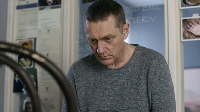 Bordertown (Dubbed): Without a Shadow...
