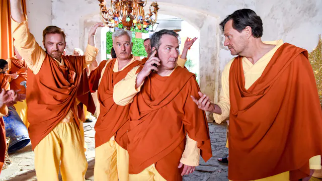 Walking on Sunshine: Episode 09