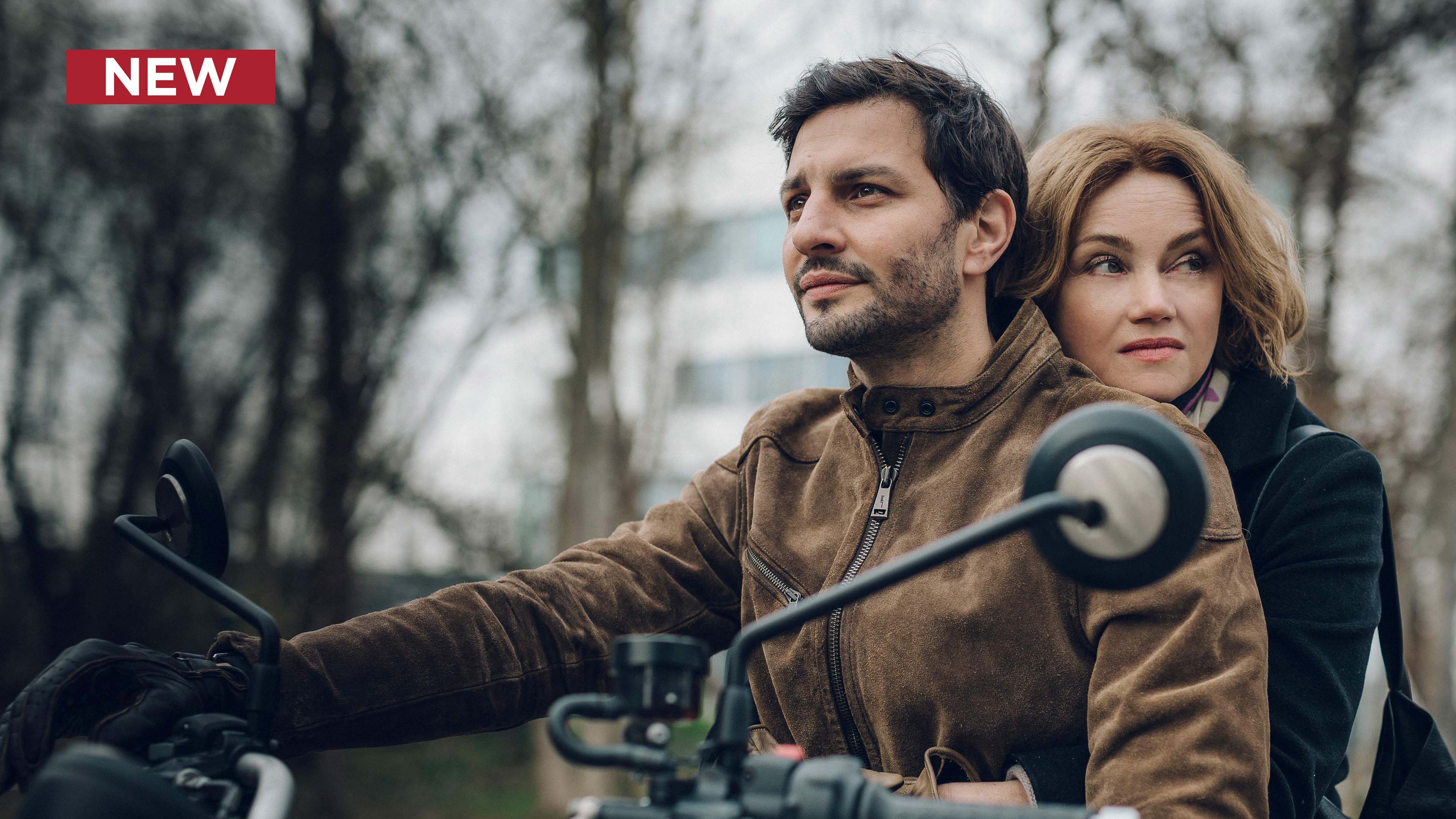 Manipulations: Episode 01