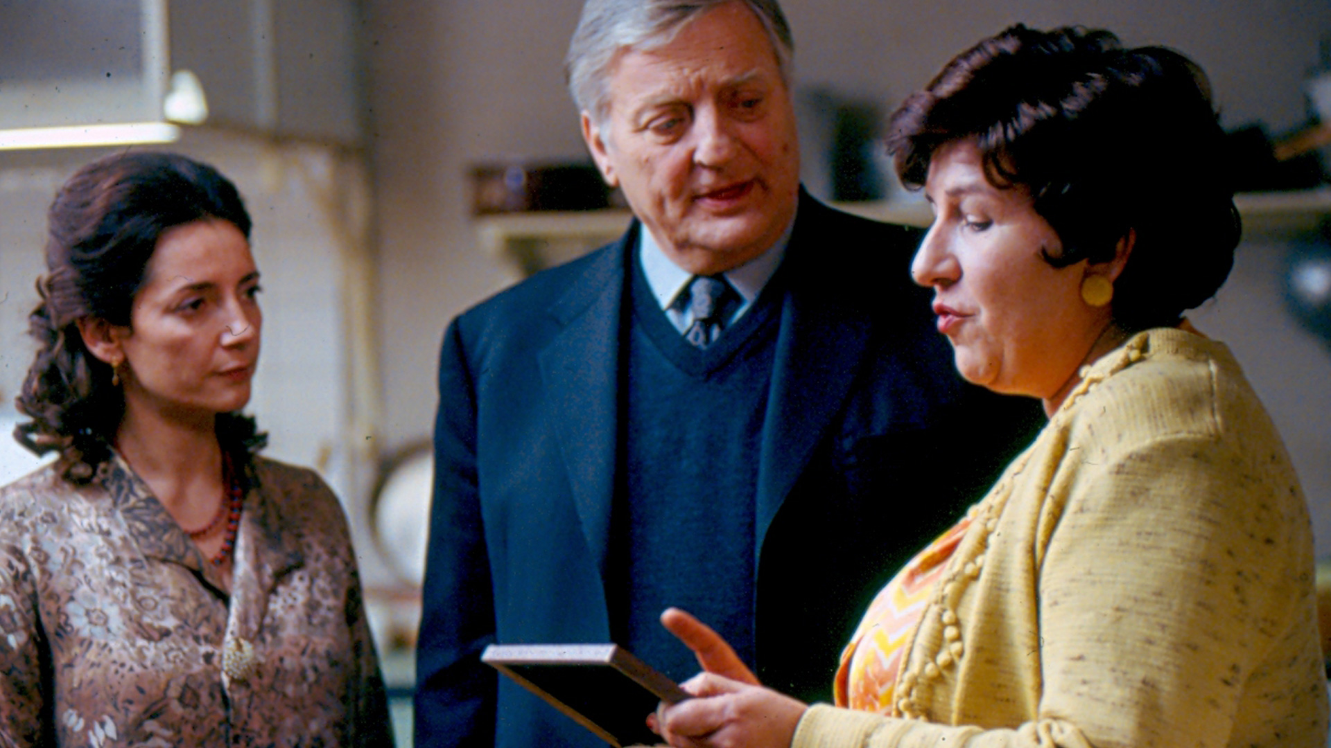 Maigret: Maigret Rents A Room (Sn 9 Ep 3)