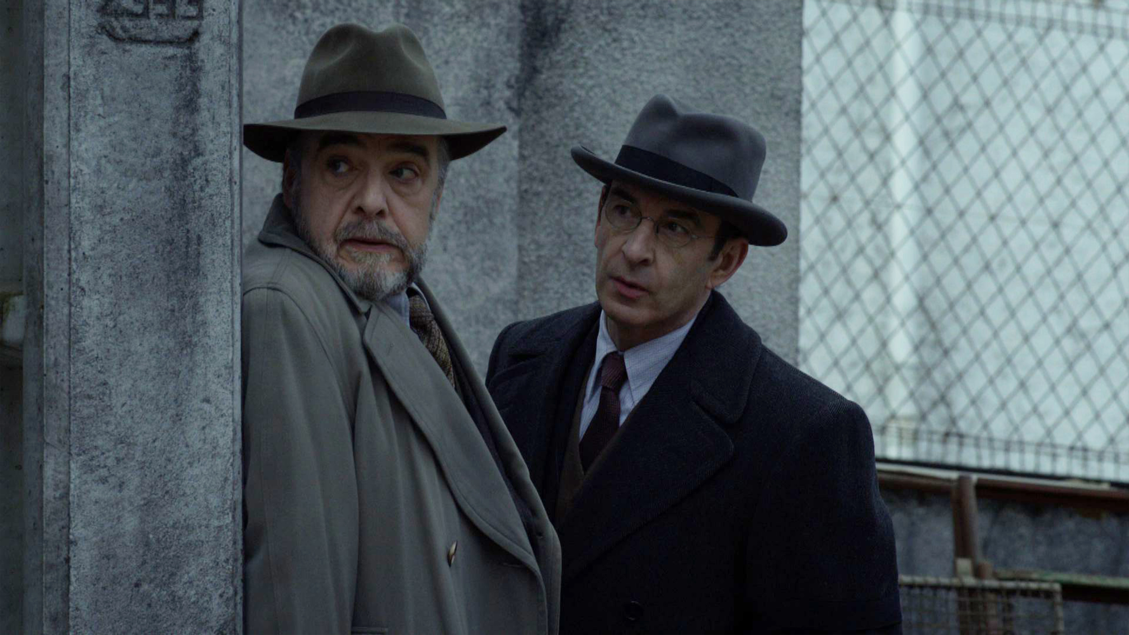 A French Village (Dubbed): Choice Of Weapons (October 23, 1941)