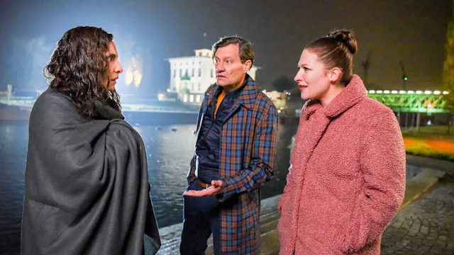 Walking on Sunshine: Episode 03