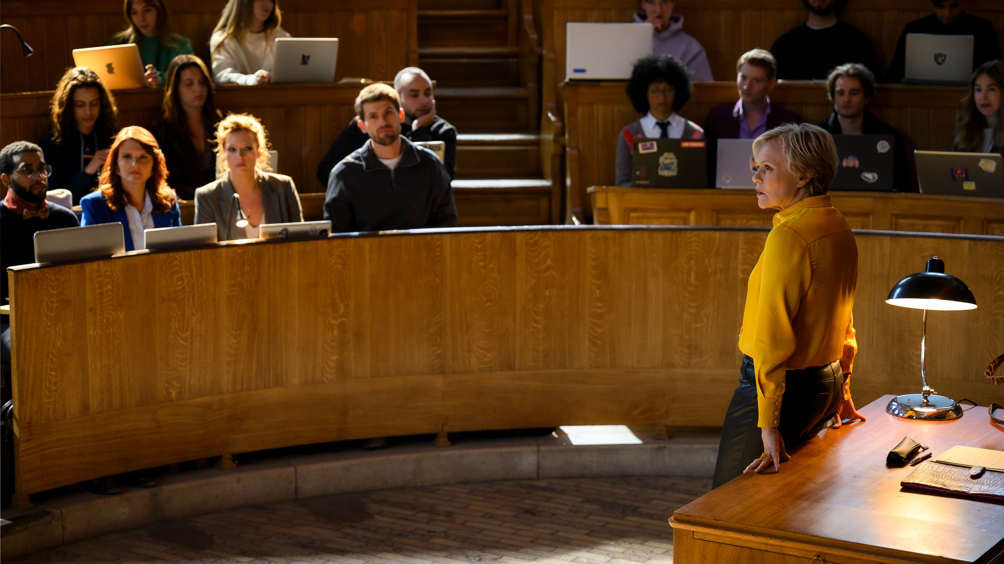 Master Crimes: No Body's Perfect