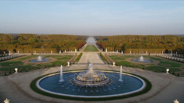 Versailles - Life Behind the Scenes: ...