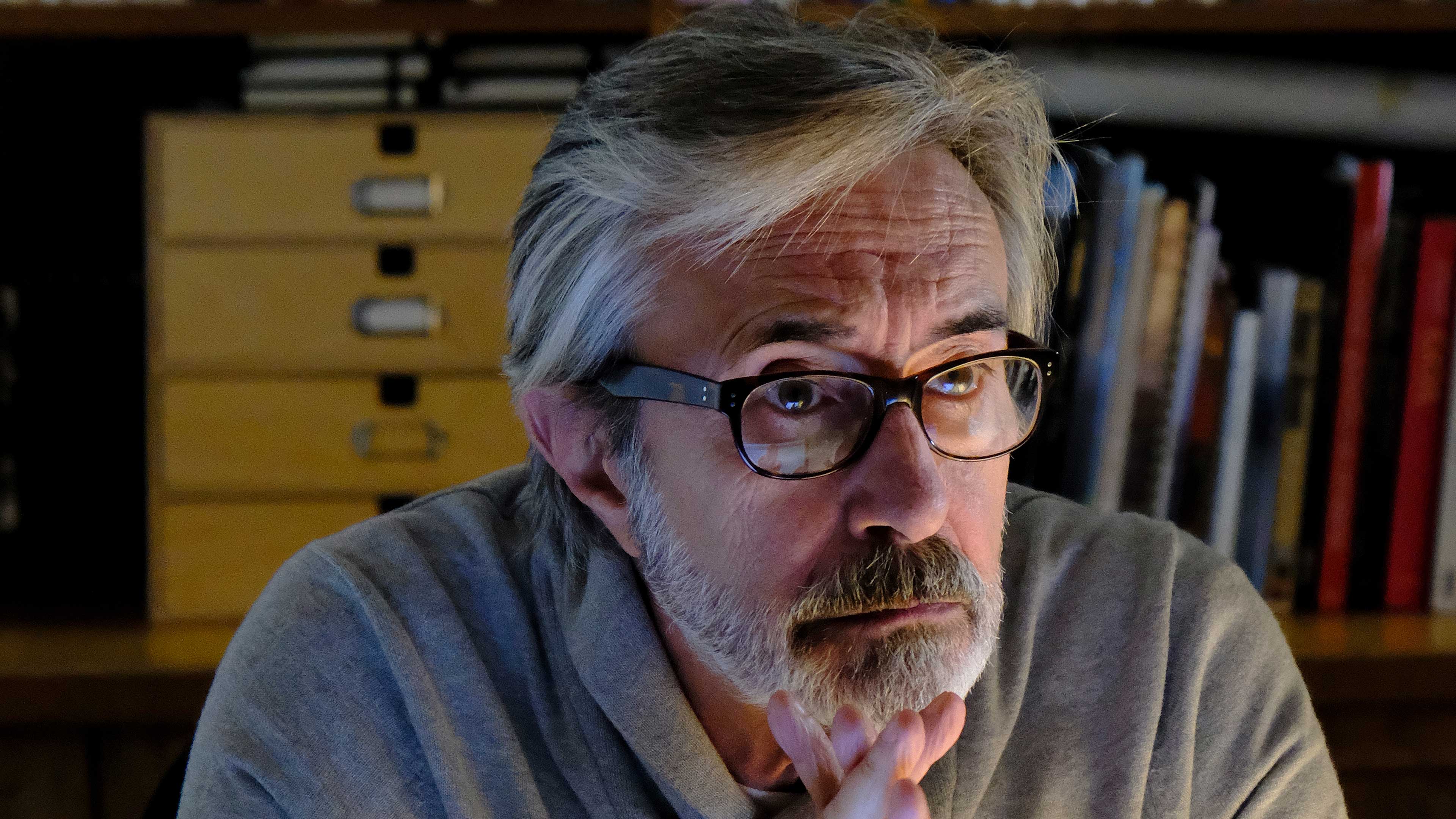 Hidden Theories: Episode 01